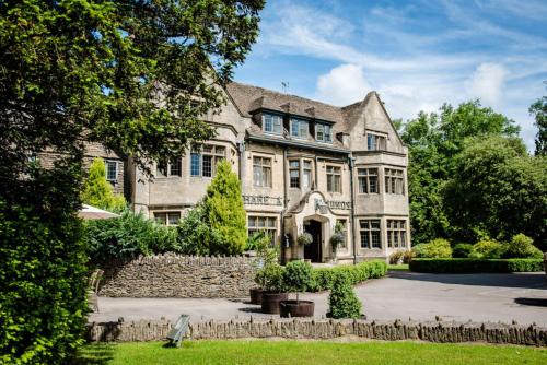 . The Hare & Hounds Hotel