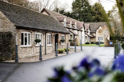 野兔和獵犬酒店 (The Hare & Hounds Hotel) in 迪德馬頓