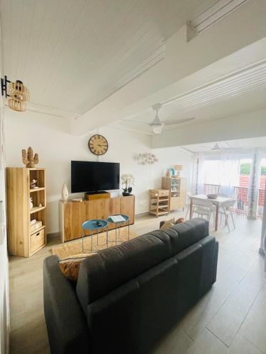 Maison, 5 minutes a pied de la plage in Sainte-Anne