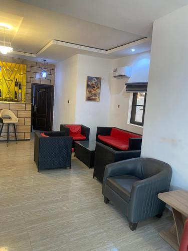 Crystalluxuryhotelandsuite in Enugu