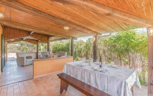 Villa Cambretta con giardino, posto auto e a due passi dal mare in Orbetello