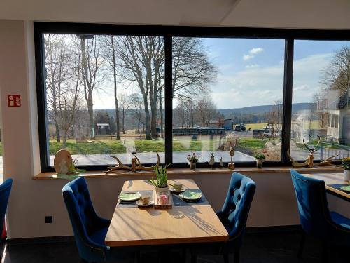 DER Hirsch Hotel 2