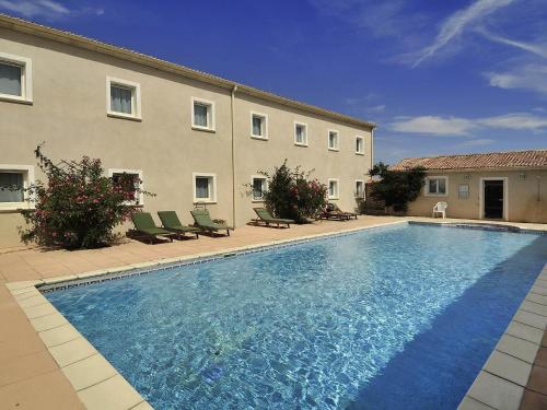 ibis Orange Sud Hotel de charme Travaillan