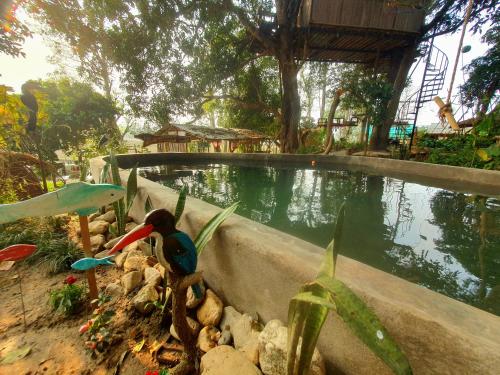 Pemsee's Tree Town - Eco Treehouse Hostel in Chitwan
