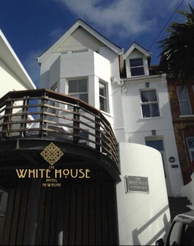 The White House Hotel – khách sạn tại Cảng Newquay
