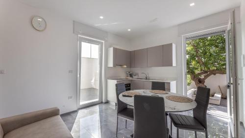 Sole Apartment 2 by Salento Affitti