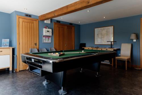 娛樂設施, Finest Retreats - The Welsh Barn in 德維爾布里奇