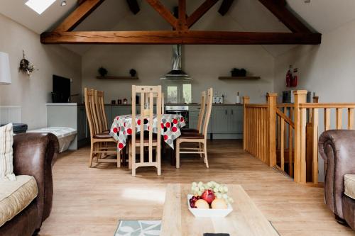 Finest Retreats - The Welsh Barn in 德維爾布里奇