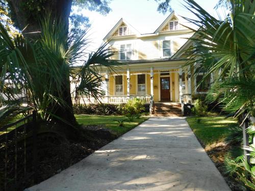 Berney Fly Bed and Breakfast Georgia Avenue (AL)