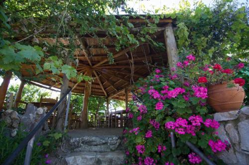 House Of Ntounias ΙΙ in Keramies