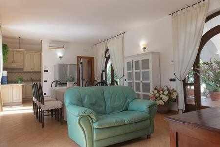 Tenuta Miriam Charming Home in Campanile