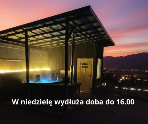Chwilo Trwaj dom z jacuzzi, sauną i kominkiem z widokiem na góry Korbielów Pilsko (Chwilo Trwaj dom z jacuzzi, sauna i kominkiem z widokiem na gory Korbielow Pilsko) in Krzyżowa (Silesian)