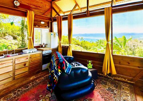Mountain Chalet with Awesome Sea View in Punta Laurel