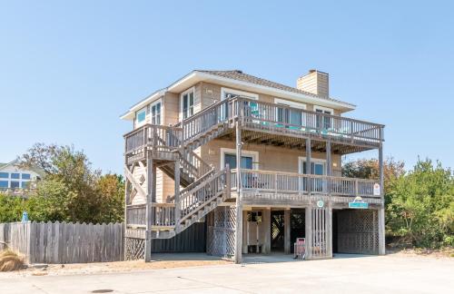 Sandi Hill - Corolla, Whalehead, 295 Yds to Beach, Ocean View, Pool, Hot Tub, Pets OK – khách sạn tại Corolla
