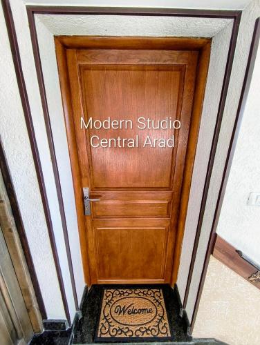 Modern Studio Central Self Chek-in in Centru