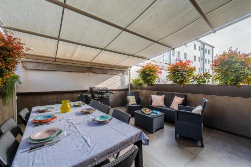Balkon/terasa, TERRAZZA D'ORO - Large terrace and free parking in Amendola