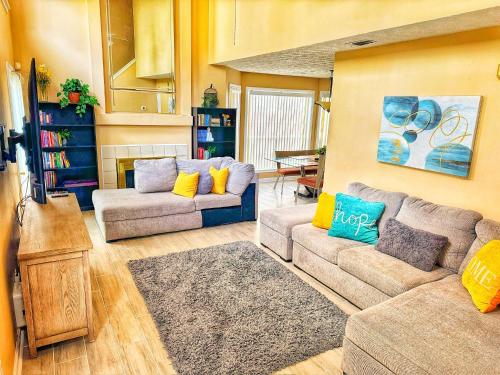 4 bd Luxury King & Queen Suites - Mins to Marietta