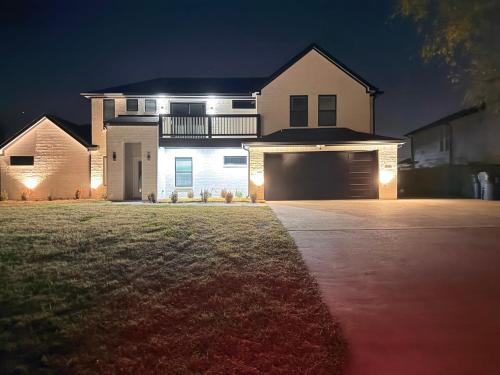 Cozy Lakeview Retreat Home in Lake Dallas