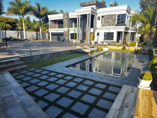 Falcon Guest House in ฮาราเร