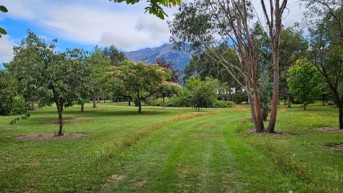 Birch Hill Cottage in Wairau Valley in Waihopai Valley