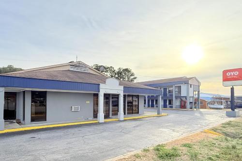 Oyo hotel Williamston - image 43