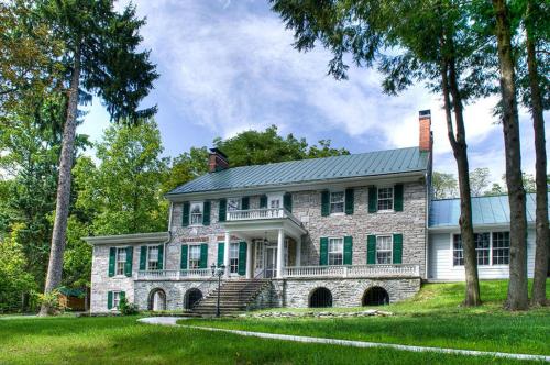 STOCKS MANOR BED AND BREAKFAST - Hershey