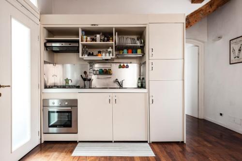 Spacious 2BR Apartment for Families Central & Quiet Pisa 3