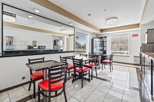 餐飲選擇, Rodeway Inn & Suites Nampa in 南帕