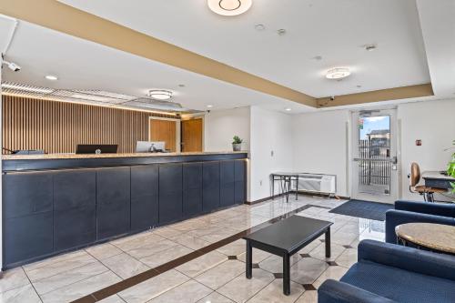 Rodeway Inn & Suites Nampa - 로비