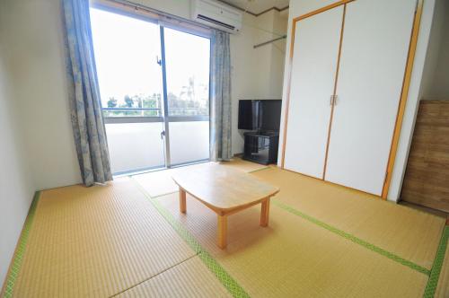 Pension Orange Box The 1-star Pension Orange Box offers comfort and convenience whether youre on business or holiday in Gusukube-cho. Offering a variety of facilities and services, the property provides all you need fo