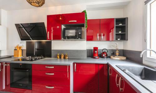 Jungle Saintaise - Appartement, Hypercentre, Fibre, Tv 4K, Parking Privé Payant (Jungle Saintaise - Appartement, Hypercentre, Fibre, Tv 4K, Parking Prive Payant) in Saintes