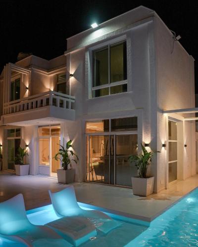 Natalie Aqua villa heated pool 3BD DeadSea in อัลรามา