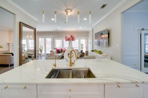 Near Joe Pool Lake! Luxe Getaway w/ Shared Pool in Cedar Hill