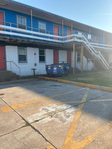 Rosenberg Motel