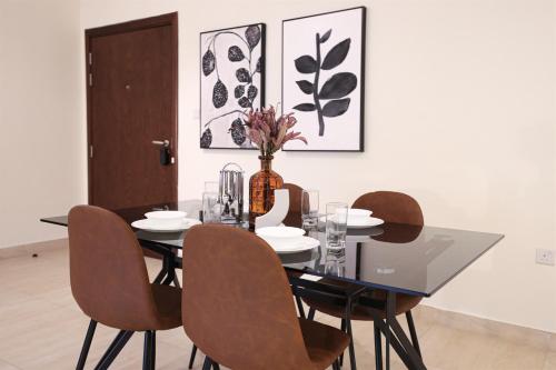 Elite LUX Holiday Homes - Spacious 1 BR Near Metro Station in Al Furjan Dubai - image 10