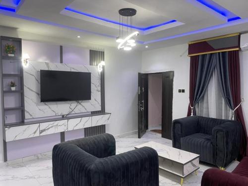 Knock inn luxury apartment in เบนินซิตี้