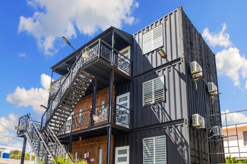 Beachside 1BR Apartment Sleeps 4 in Vega Alta