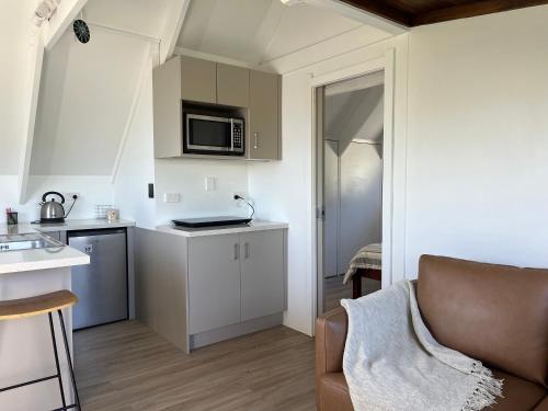 virtuve, Harbour-side Escape in Tamaterau