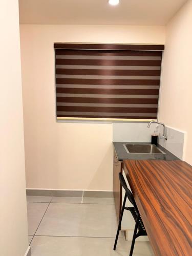 Global Residency in Vazhoor
