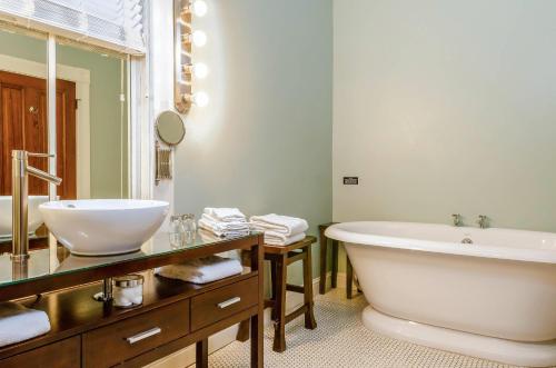 Hotel Napa Valley Ascend Hotel Collection - image 20