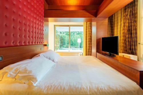 82830967 Riviera Golf Resort