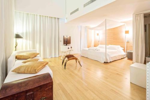 82831006 Riviera Golf Resort