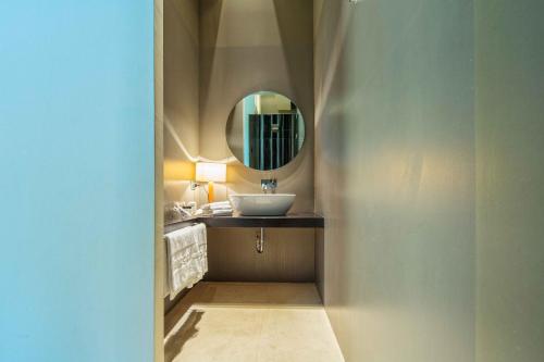 82831075 Riviera Golf Resort
