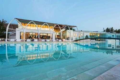 Riviera Golf Resort - 수영장