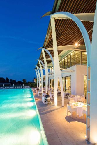82831592 Riviera Golf Resort