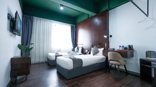 room detail thumbnail 0