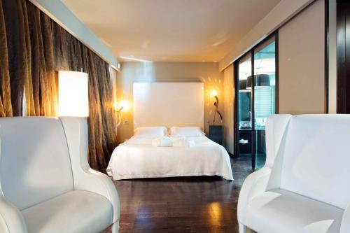 82832002 Riviera Golf Resort