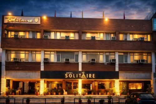Hotel Solitaire Chandigarh - 10 Mins from Railway Station