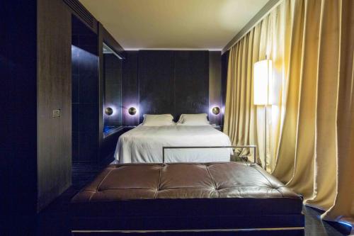 82832227 Riviera Golf Resort