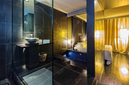 82832268 Riviera Golf Resort